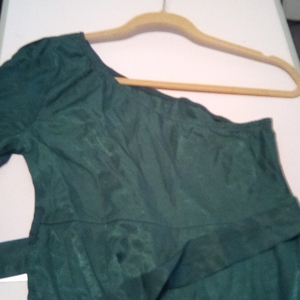 Romper - Picture 3 of 4